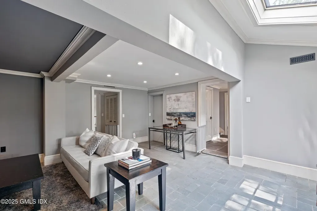 467 Laurel Road New Canaan CT 06840