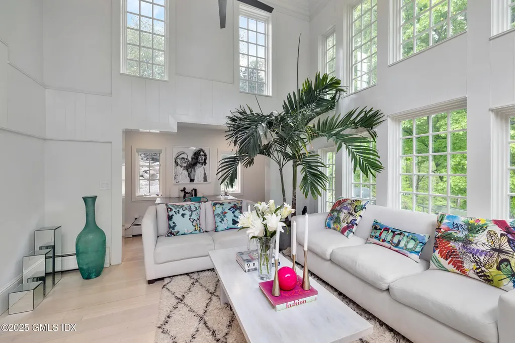 467 Laurel Road New Canaan CT 06840