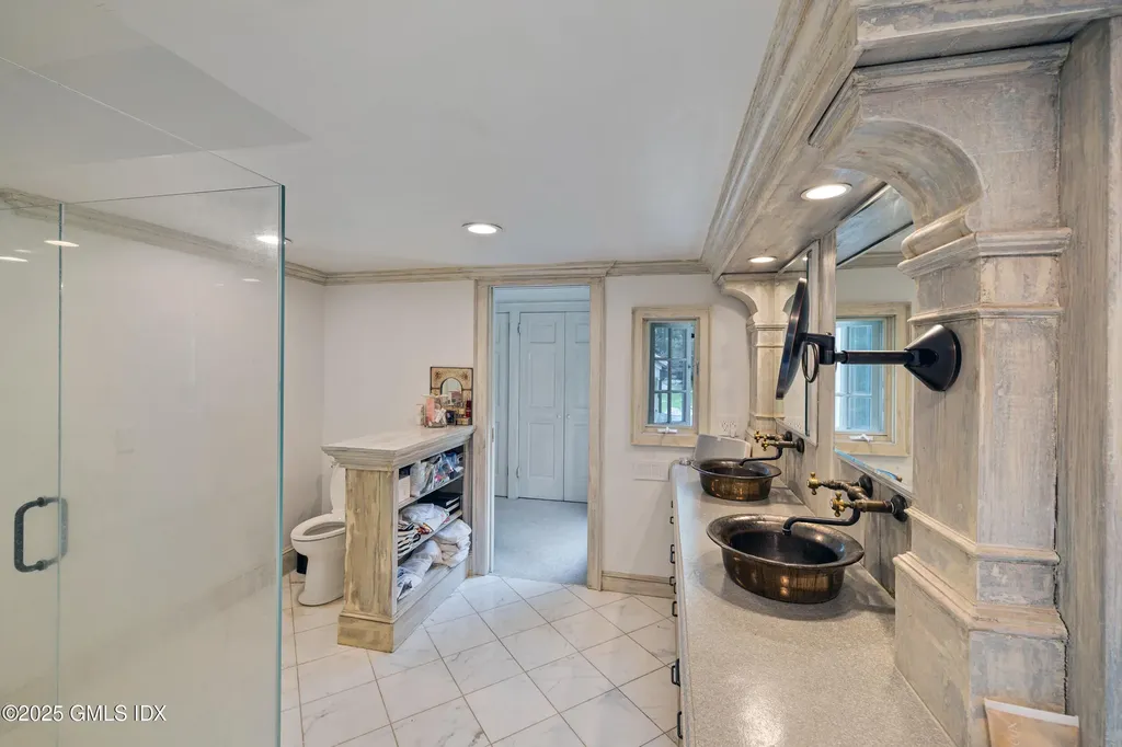 467 Laurel Road New Canaan CT 06840