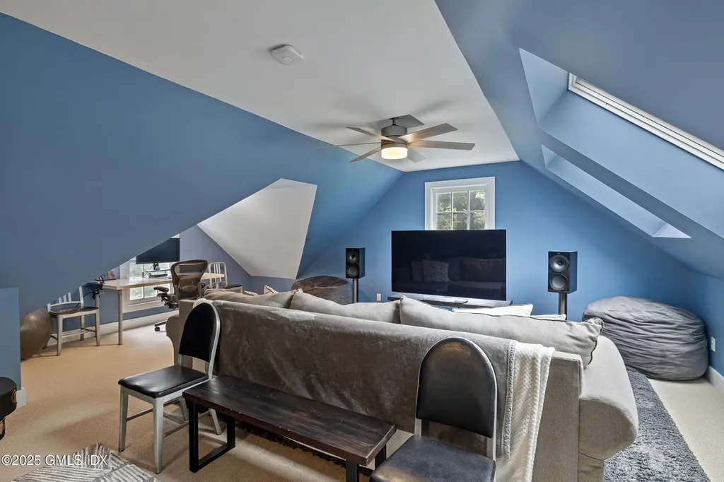 467 Laurel Road New Canaan CT 06840