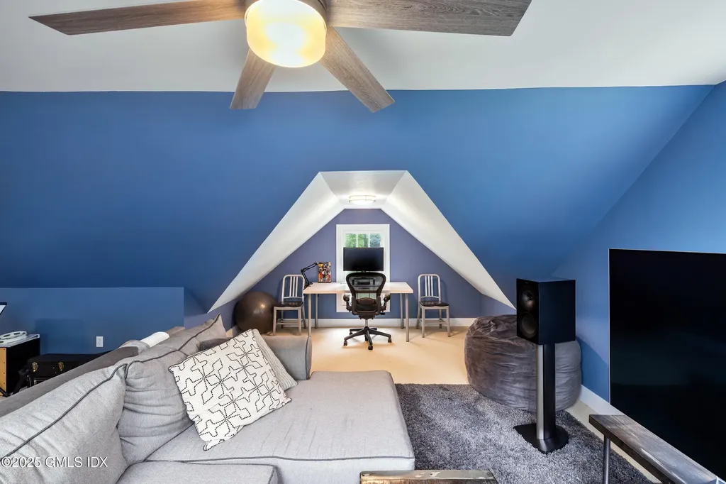 467 Laurel Road New Canaan CT 06840