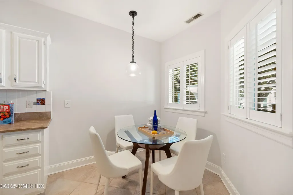333 Palmer Hill Road Riverside CT 06878