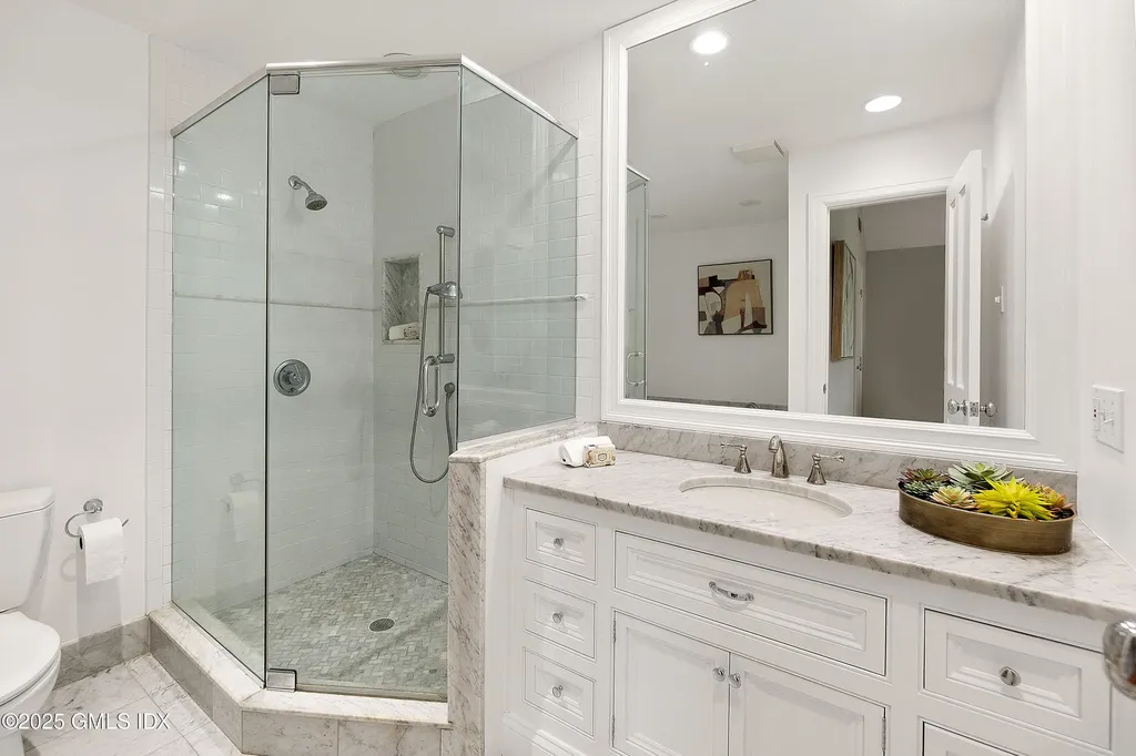333 Palmer Hill Road Riverside CT 06878