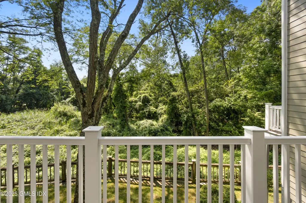 333 Palmer Hill Road Riverside CT 06878