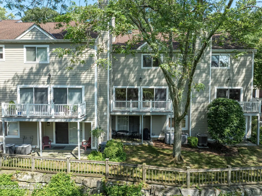 333 Palmer Hill Road Riverside CT 06878