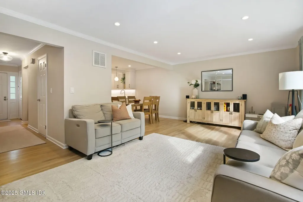 118 Greenwich Hills Drive Greenwich CT 06831