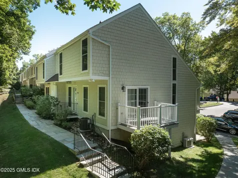 223 Weaver Street Greenwich CT 06831