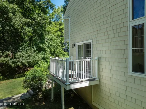 223 Weaver Street Greenwich CT 06831