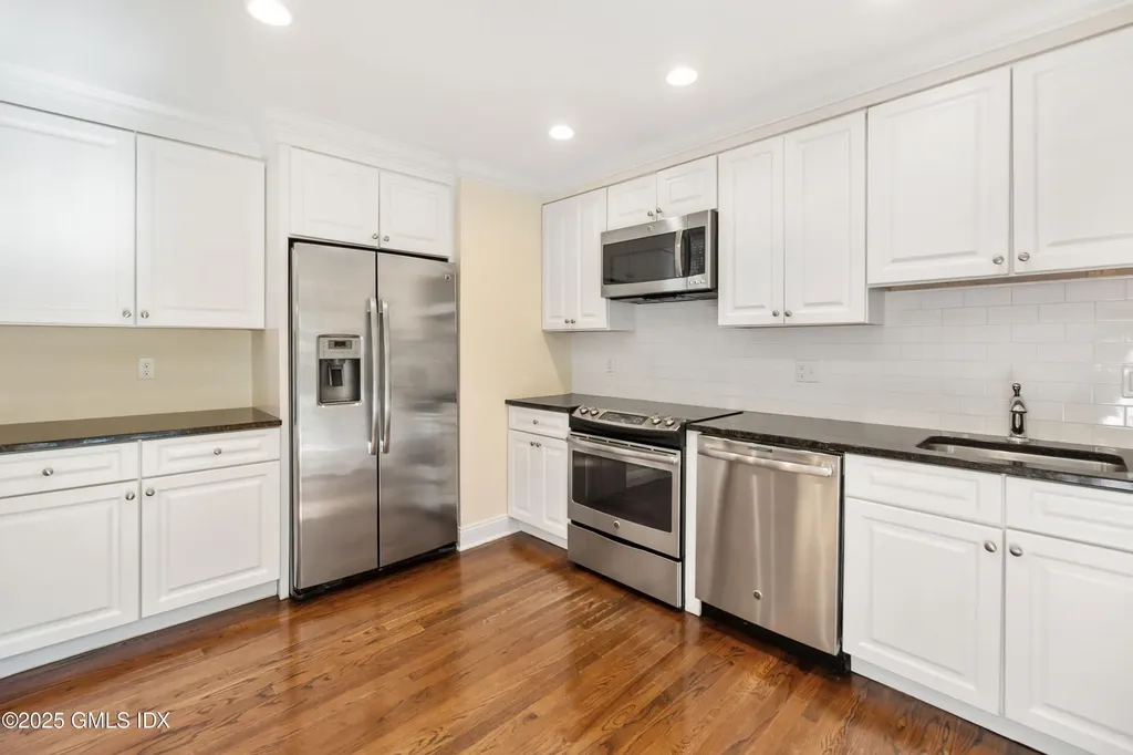 241 Weaver Street Greenwich CT 06831