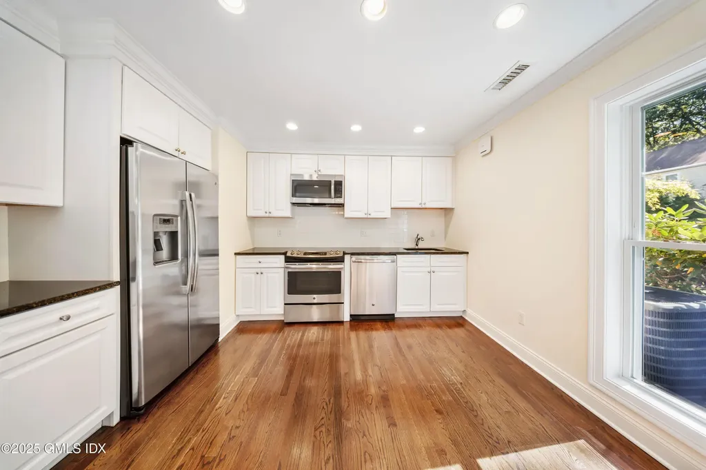 241 Weaver Street Greenwich CT 06831