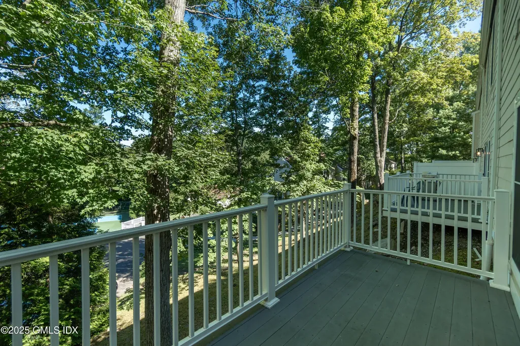 241 Weaver Street Greenwich CT 06831