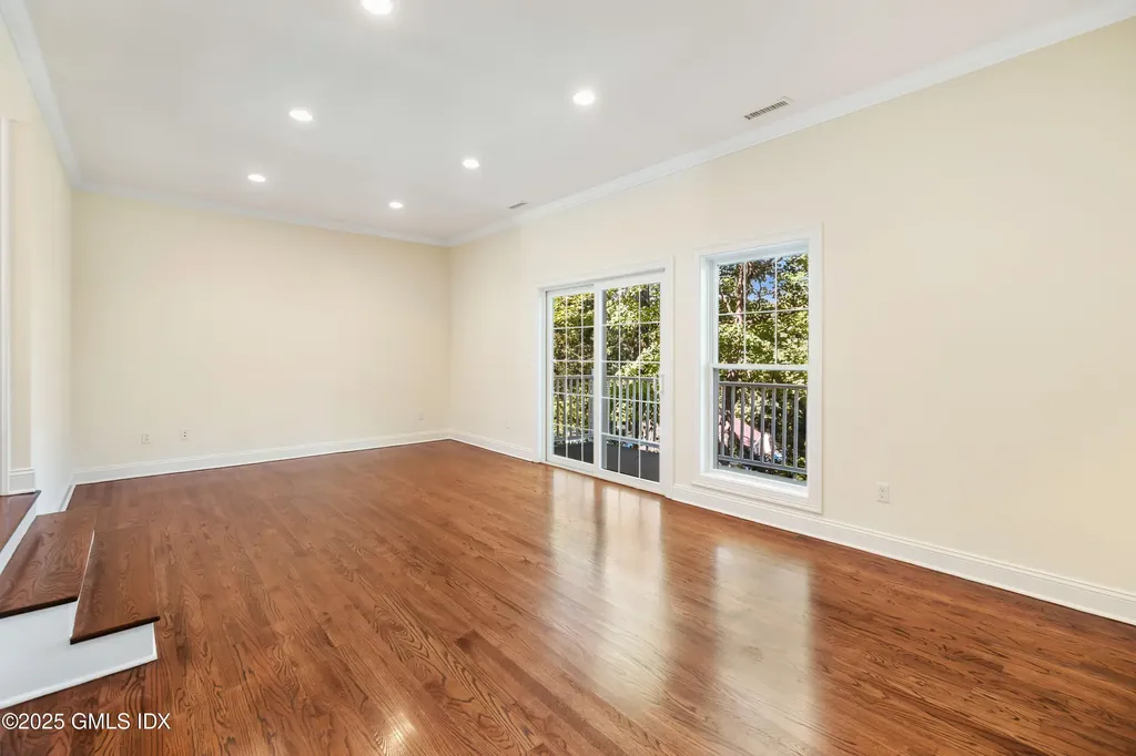 241 Weaver Street Greenwich CT 06831