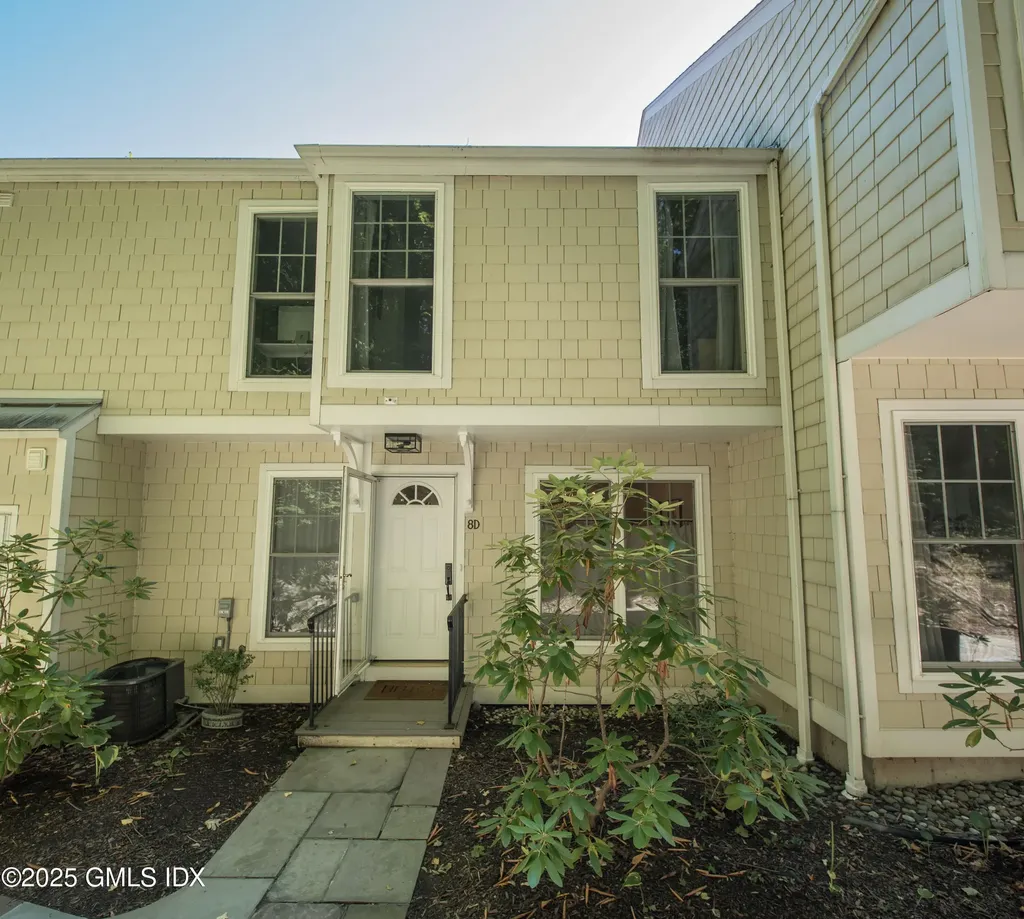 237 Weaver Street Greenwich CT 06831