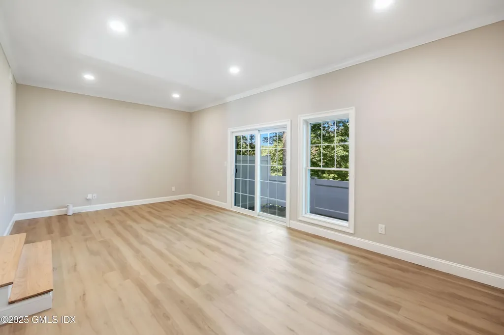 237 Weaver Street Greenwich CT 06831