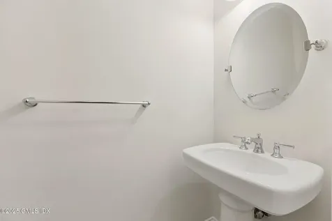 251 Weaver Street Greenwich CT 06831