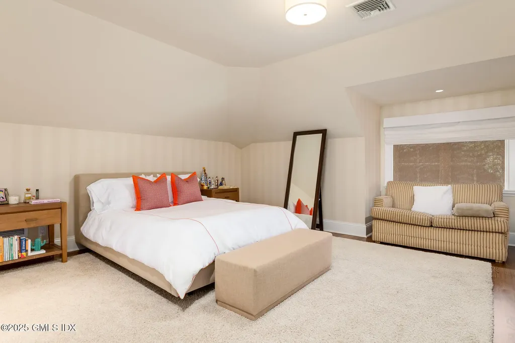 10 Copper Beech Road Greenwich CT 06830