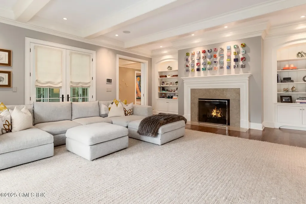 10 Copper Beech Road Greenwich CT 06830