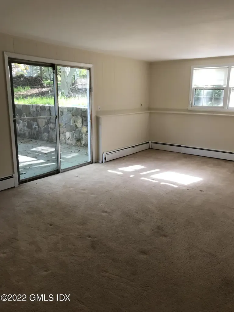 20 Havemeyer Lane Old Greenwich CT 06870