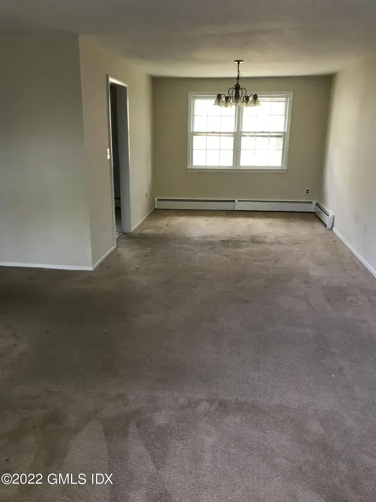 20 Havemeyer Lane Old Greenwich CT 06870