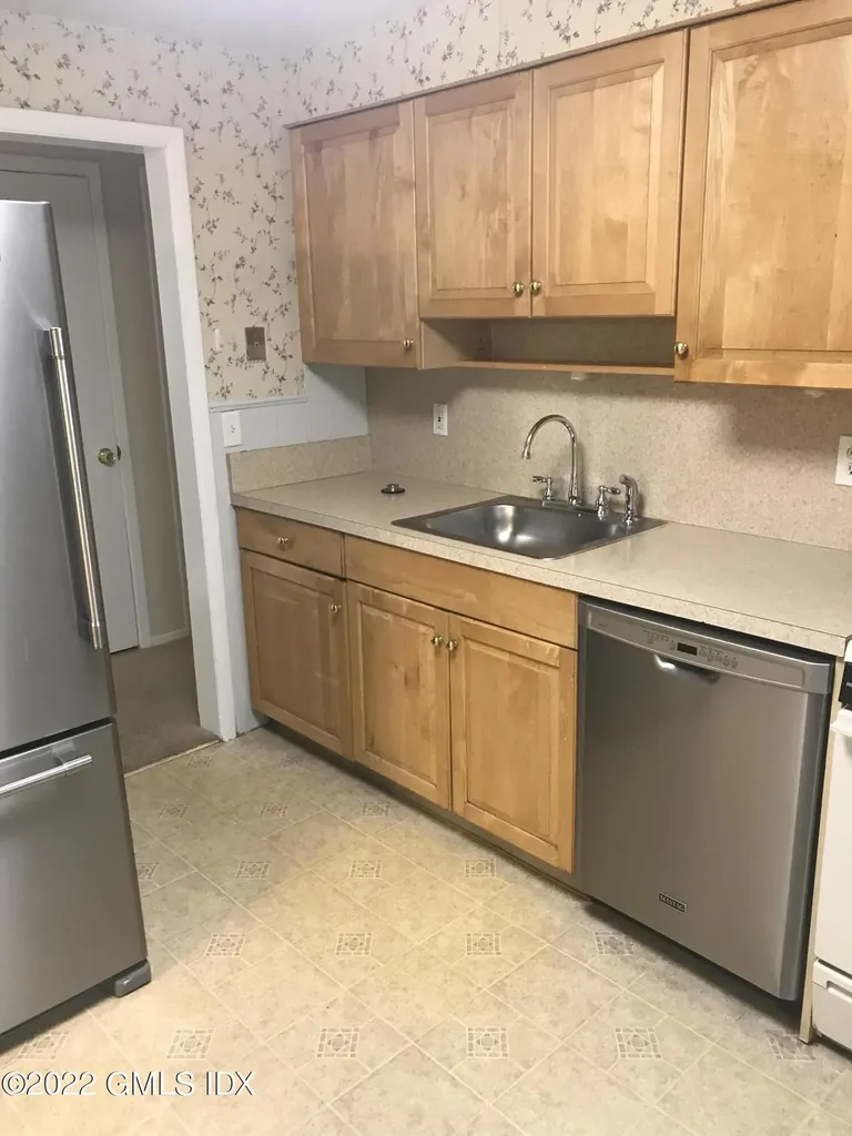 20 Havemeyer Lane Old Greenwich CT 06870