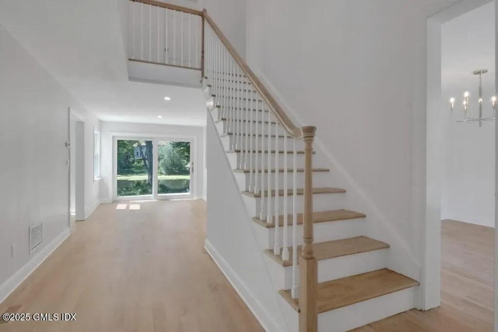 141 Woodside Drive Greenwich CT 06830