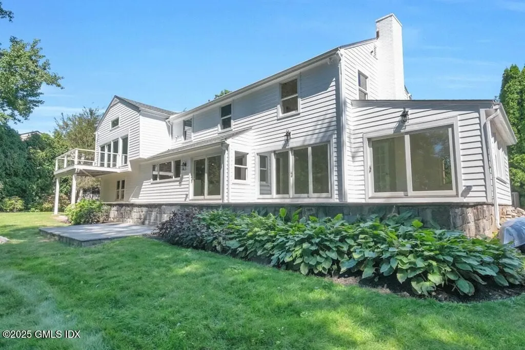141 Woodside Drive Greenwich CT 06830