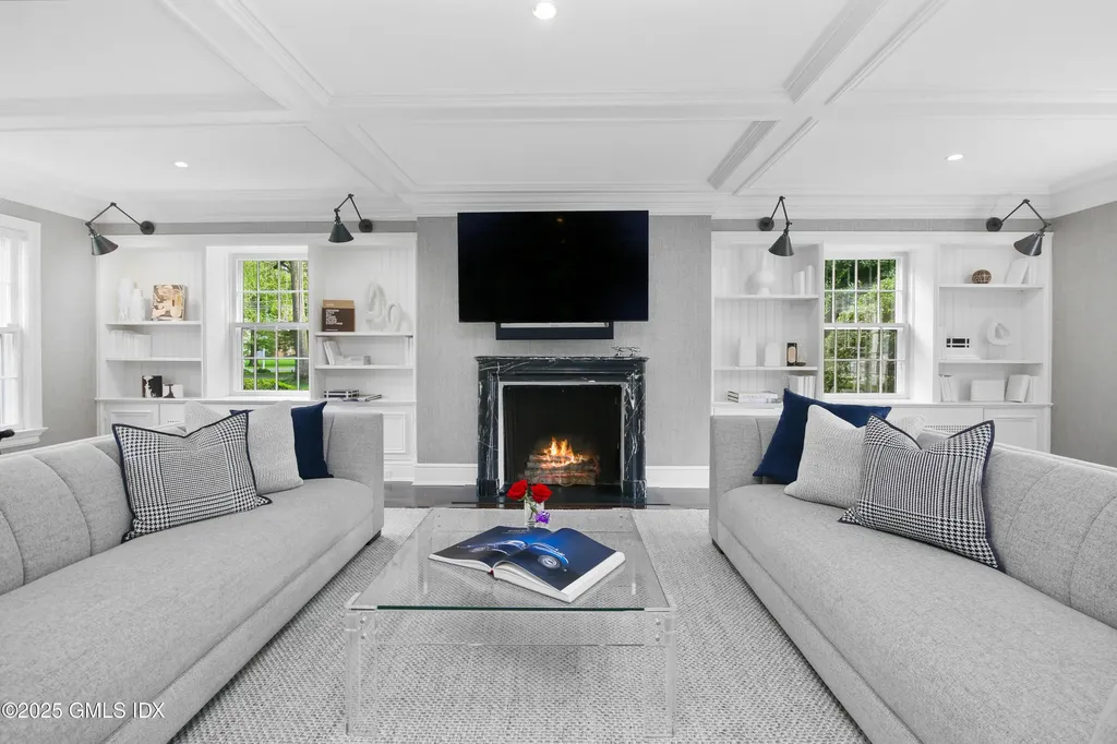 60 Meadow Road Riverside CT 06878