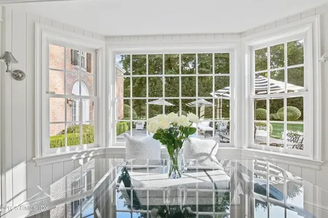 60 Meadow Road Riverside CT 06878