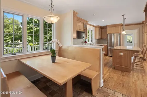 31 Old Wagon Road Old Greenwich CT 06870