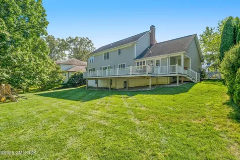 31 Old Wagon Road Old Greenwich CT 06870