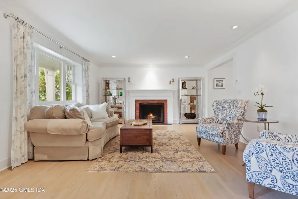 29 Griffith Road Riverside CT 06878