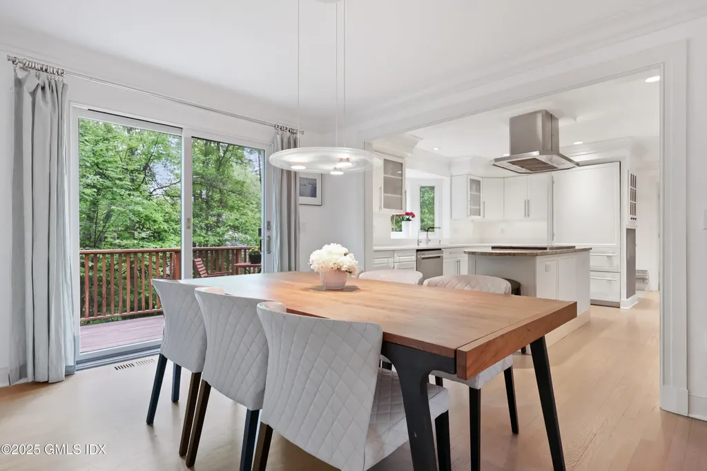 29 Griffith Road Riverside CT 06878