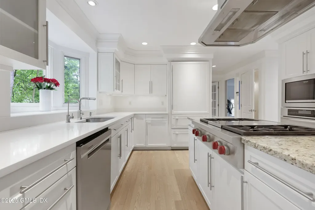 29 Griffith Road Riverside CT 06878