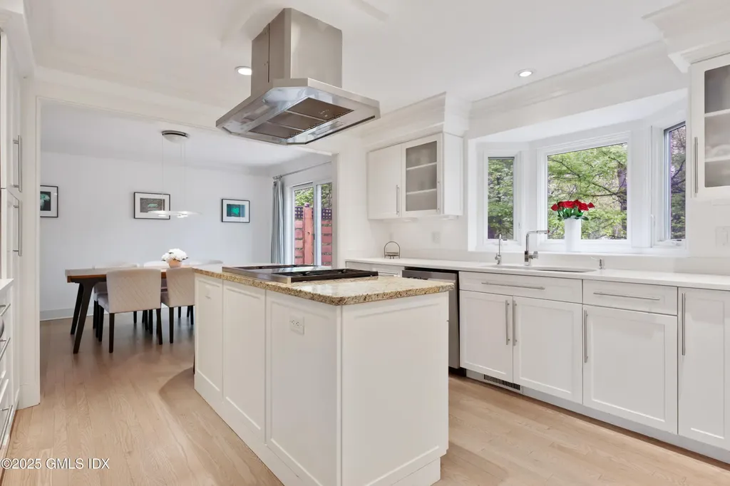 29 Griffith Road Riverside CT 06878