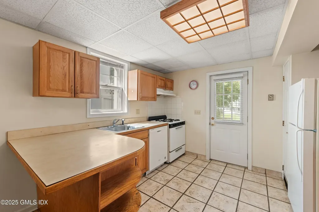 52 Pemberwick Road Greenwich CT 06831