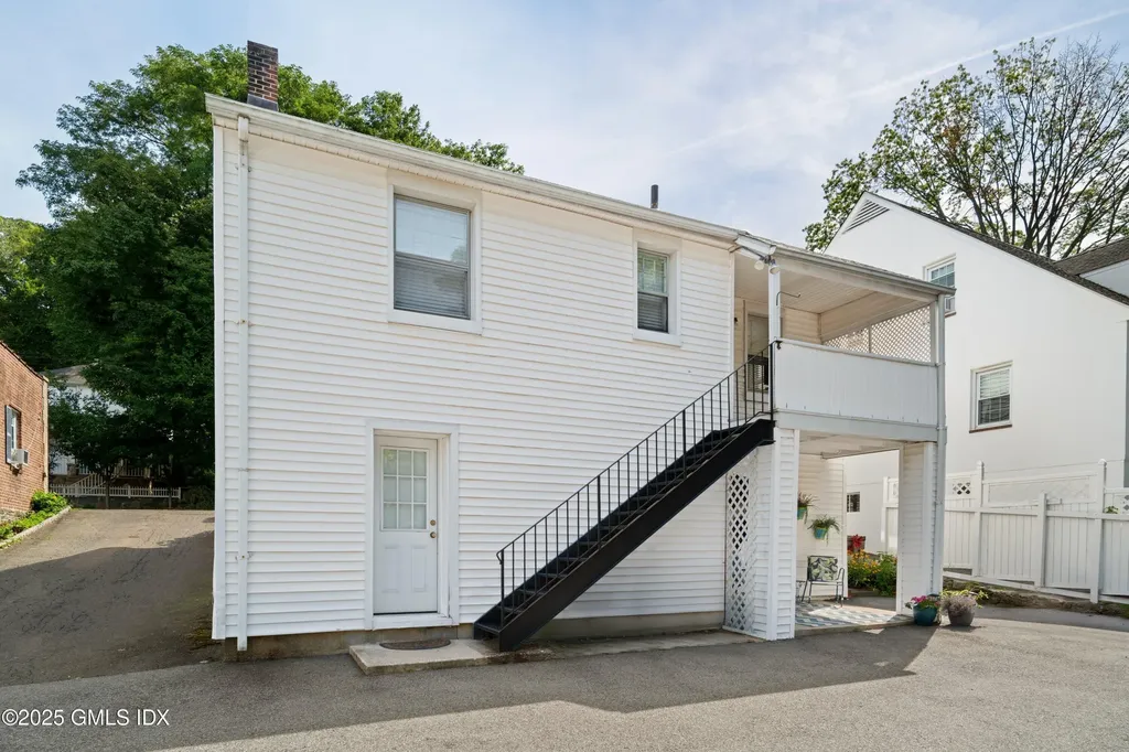52 Pemberwick Road Greenwich CT 06831