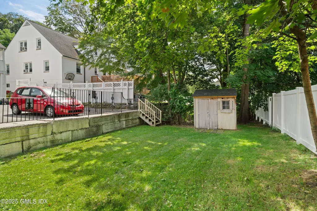 52 Pemberwick Road Greenwich CT 06831