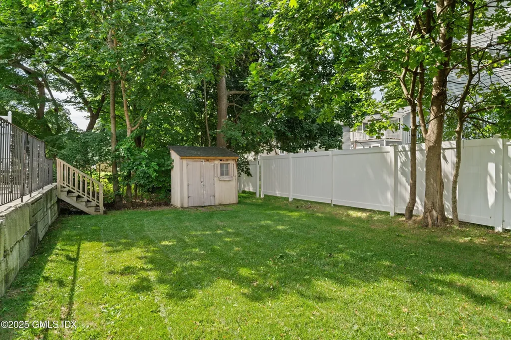 52 Pemberwick Road Greenwich CT 06831