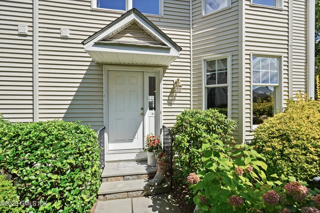 52 Almira Drive Greenwich CT 06831