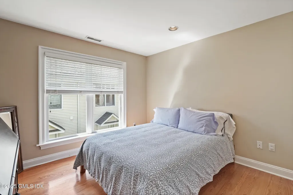 52 Almira Drive Greenwich CT 06831