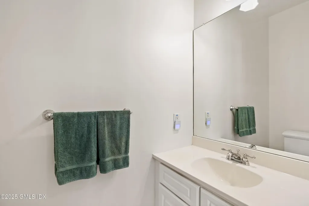 52 Almira Drive Greenwich CT 06831