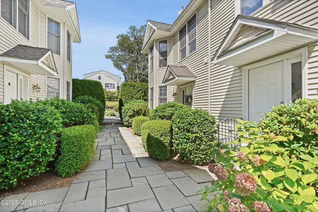 52 Almira Drive Greenwich CT 06831