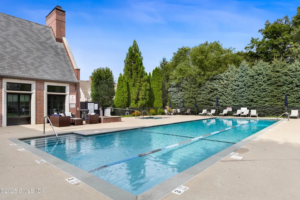 77 Havemeyer Lane Stamford CT 06902