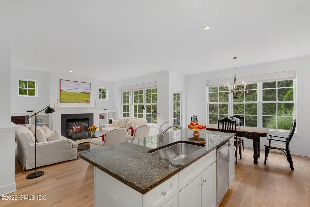 77 Havemeyer Lane Stamford CT 06902