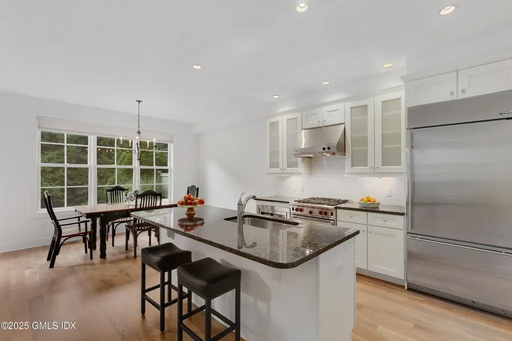 77 Havemeyer Lane Stamford CT 06902