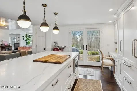 9 Cameron Drive Greenwich CT 06831