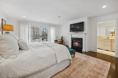 9 Cameron Drive Greenwich CT 06831