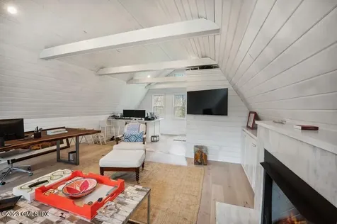 9 Cameron Drive Greenwich CT 06831