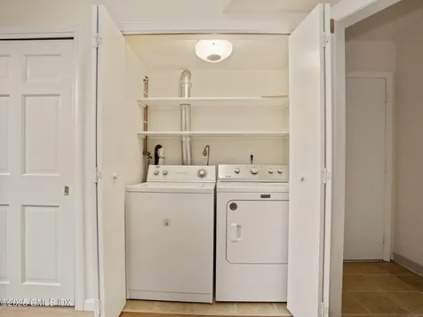 52 Sherwood Place Greenwich CT 06830