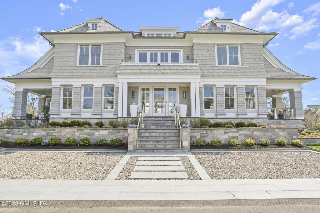 10 W Crossway Old Greenwich CT 06870